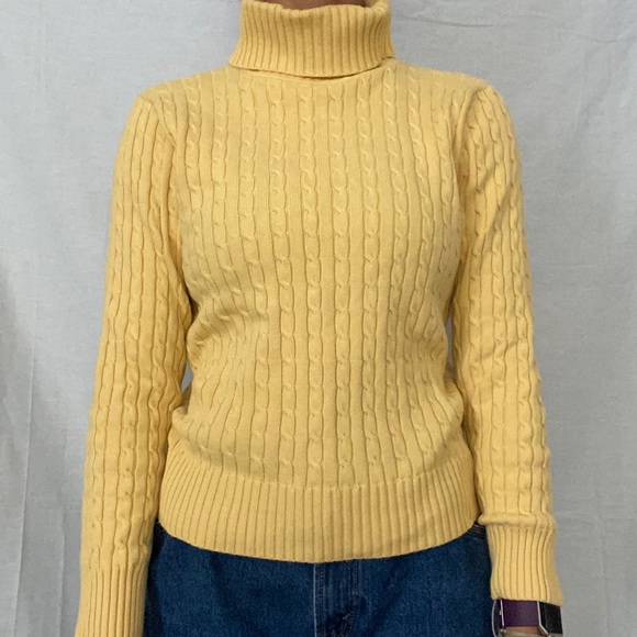 Cableknit Turtleneck - Picture 3 of 3